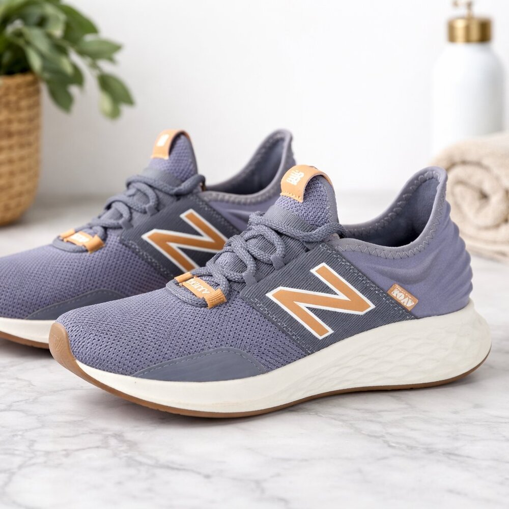 New Balance Roav Women’s Size 8 Gray Running Sneakers Athletic Shoes